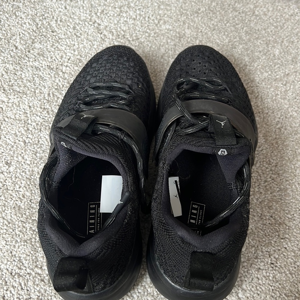 running workout shoes